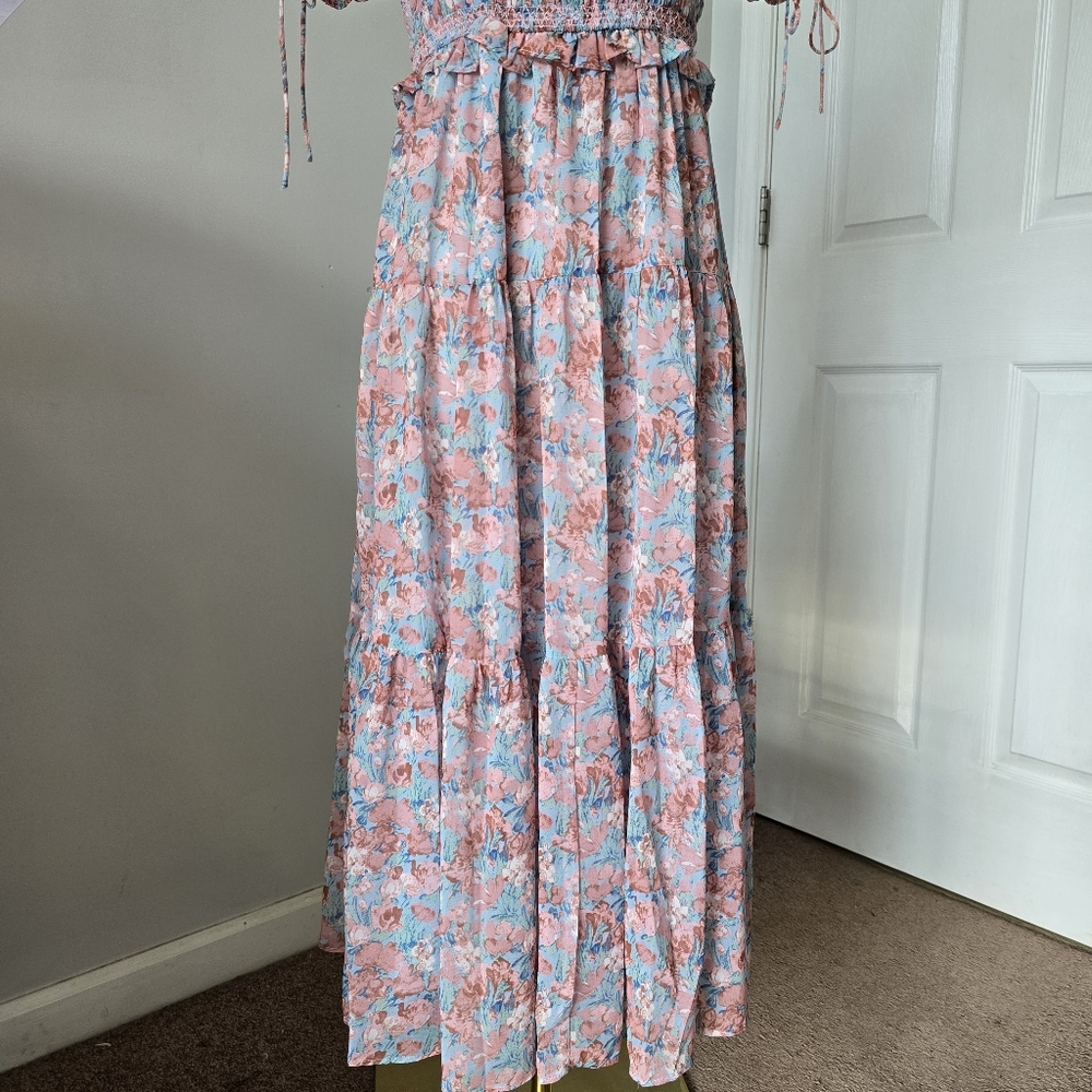 En Saison | Small | Adelina Smocked Floral Tiered Midi Dress - Picture 3 of 14